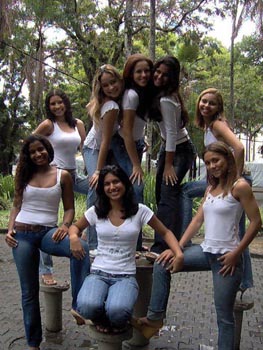 http://www.jornalorebate.com.br/256/milena4.jpg