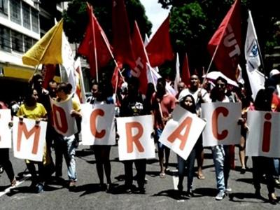 Sem medo de ser Infeliz