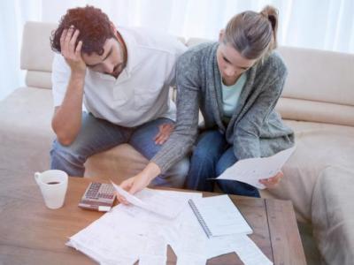 Maioria dos brasileiros vive no limite do orçamento