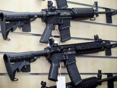 A cultura das armas nos Estados Unidos  - De Robespierre a Charlton Heston