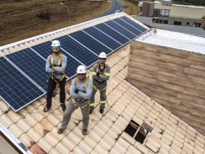 Franquia de energia solar inicia operações em Macaé